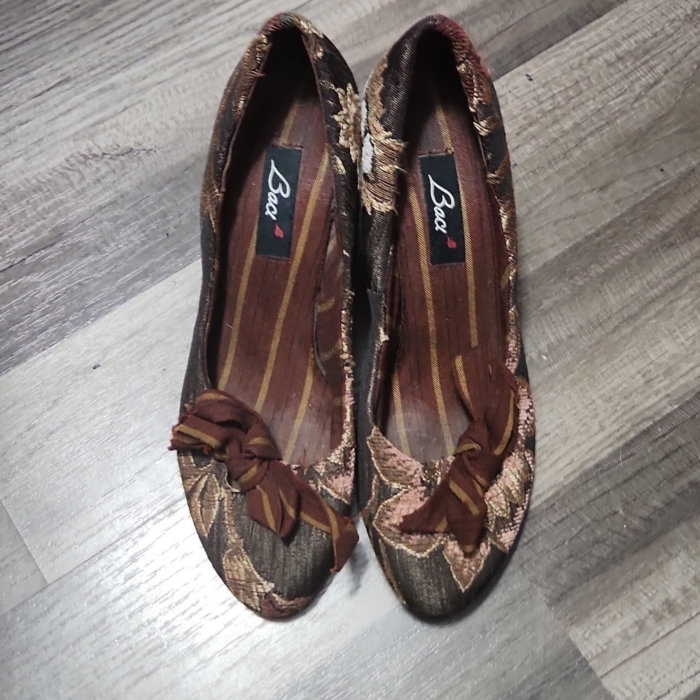 1920s Vintage Look Heels Size 6.5 Bow Has Matching Costume - Picture 1 of 6
